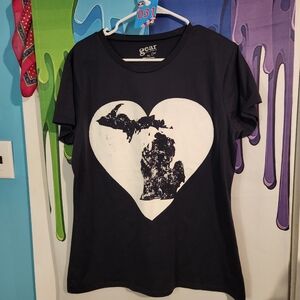 Gear XXL Womens Michigan Map. I BELIEVE IT TO BE CLOSER TO XL.